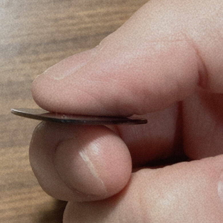 ピックの持ち方 指先