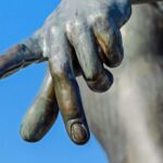 ギターを弾いていると指先が硬くなるって本当?実はあまり知られていないギターの上達と指先の硬さの秘密!